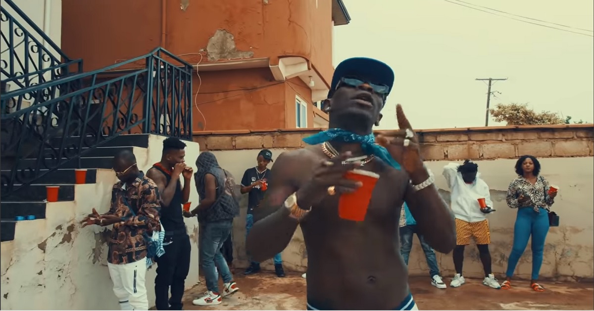 Shatta Wale ft Captain - Mad Ting (Official Video)